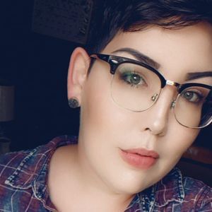 Meet your Posher, Katelyn